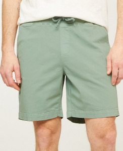 Shorts "Quince" - balsam green
